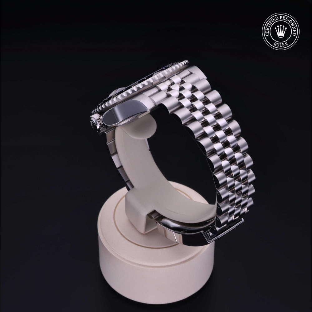  Certified Pre-Owned with 40 mm from 2022
